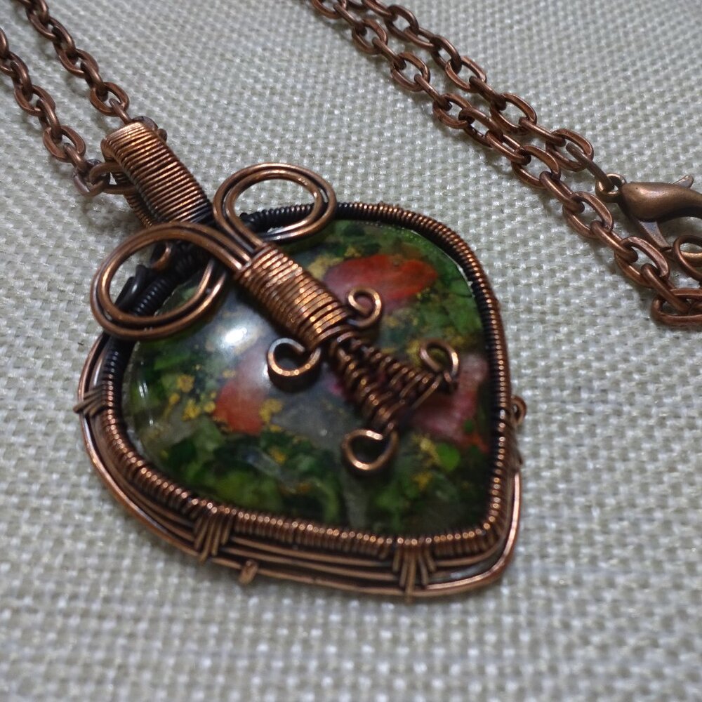 Unique OYSTER TURQUOISE HEART Copper Wire-Wrapped Pendant/Chain #175C